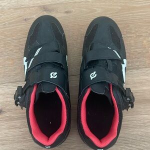 Peloton cycling shoes. Size 40.